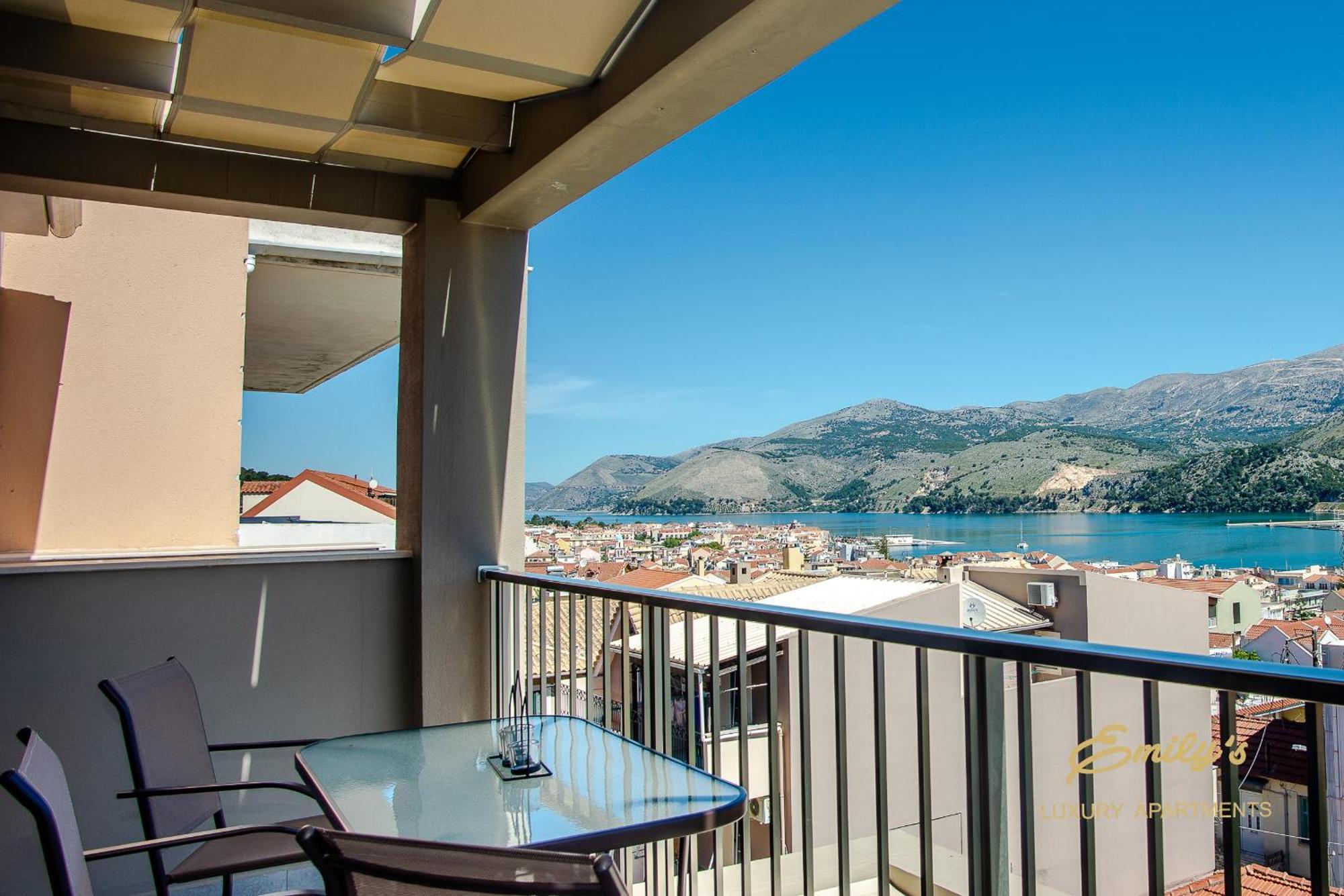 Emily'S Luxury Apartments Argostoli  Ngoại thất bức ảnh