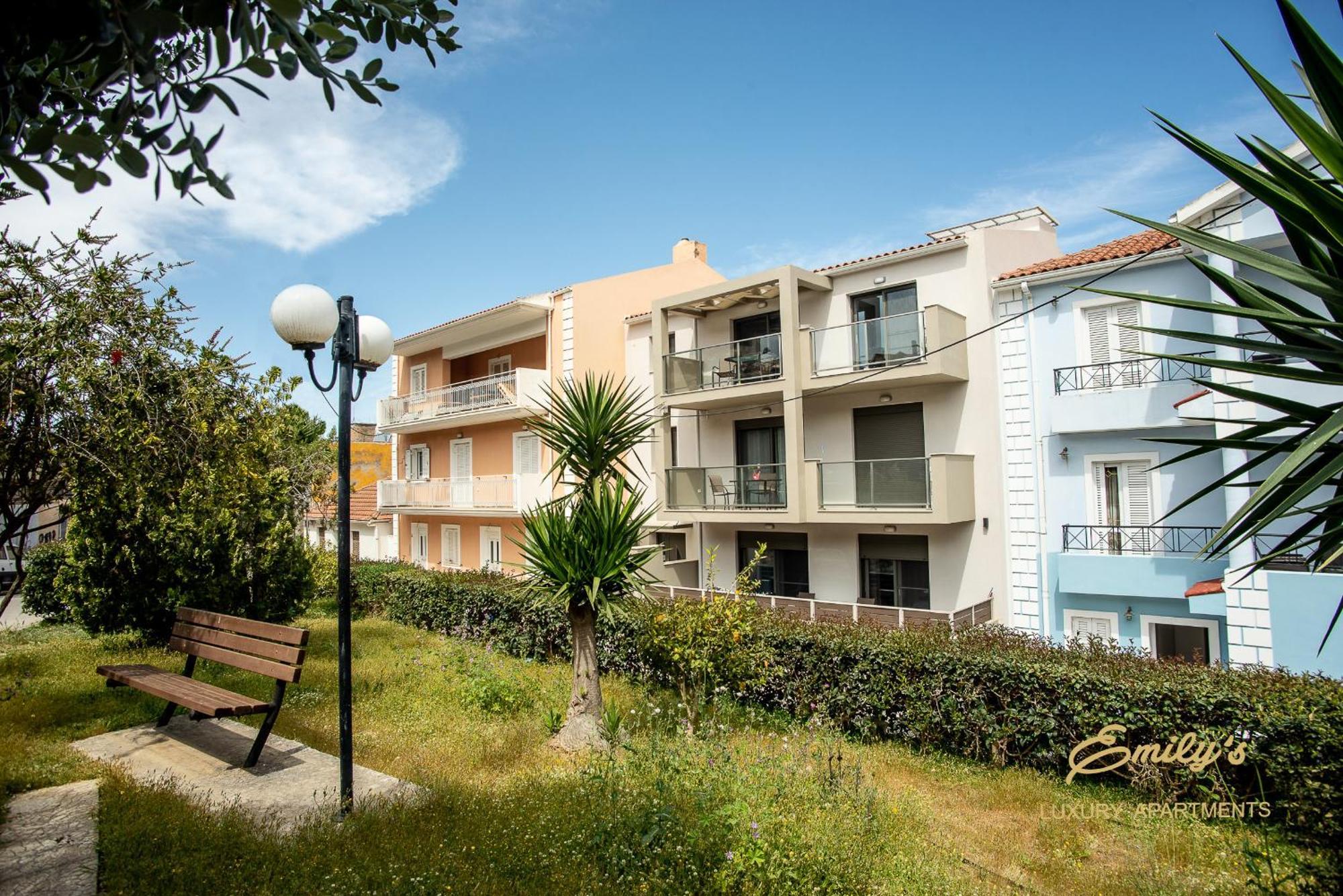 Emily'S Luxury Apartments Argostoli  Ngoại thất bức ảnh