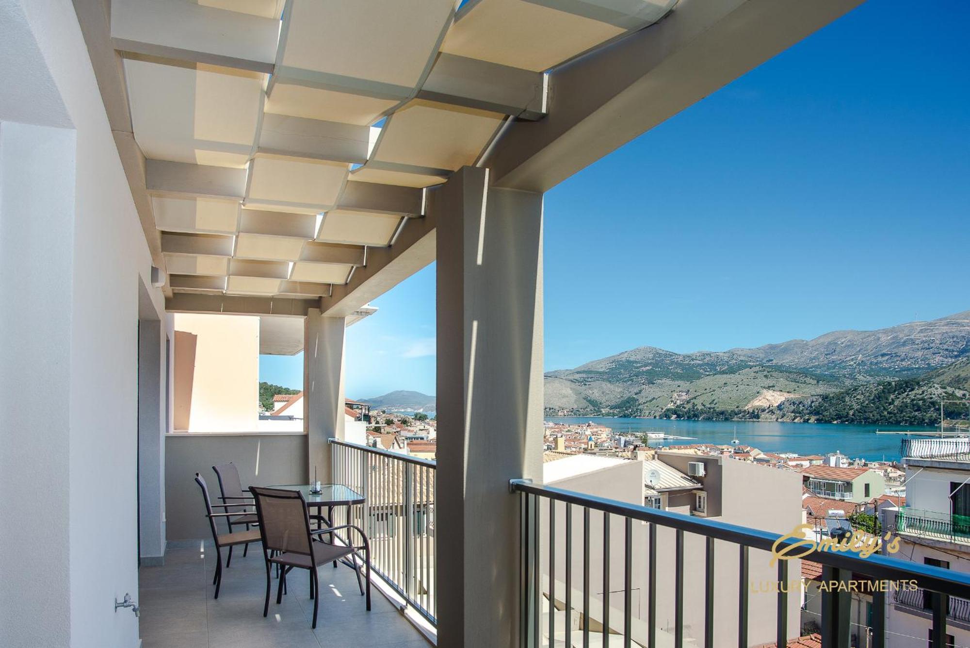 Emily'S Luxury Apartments Argostoli  Ngoại thất bức ảnh