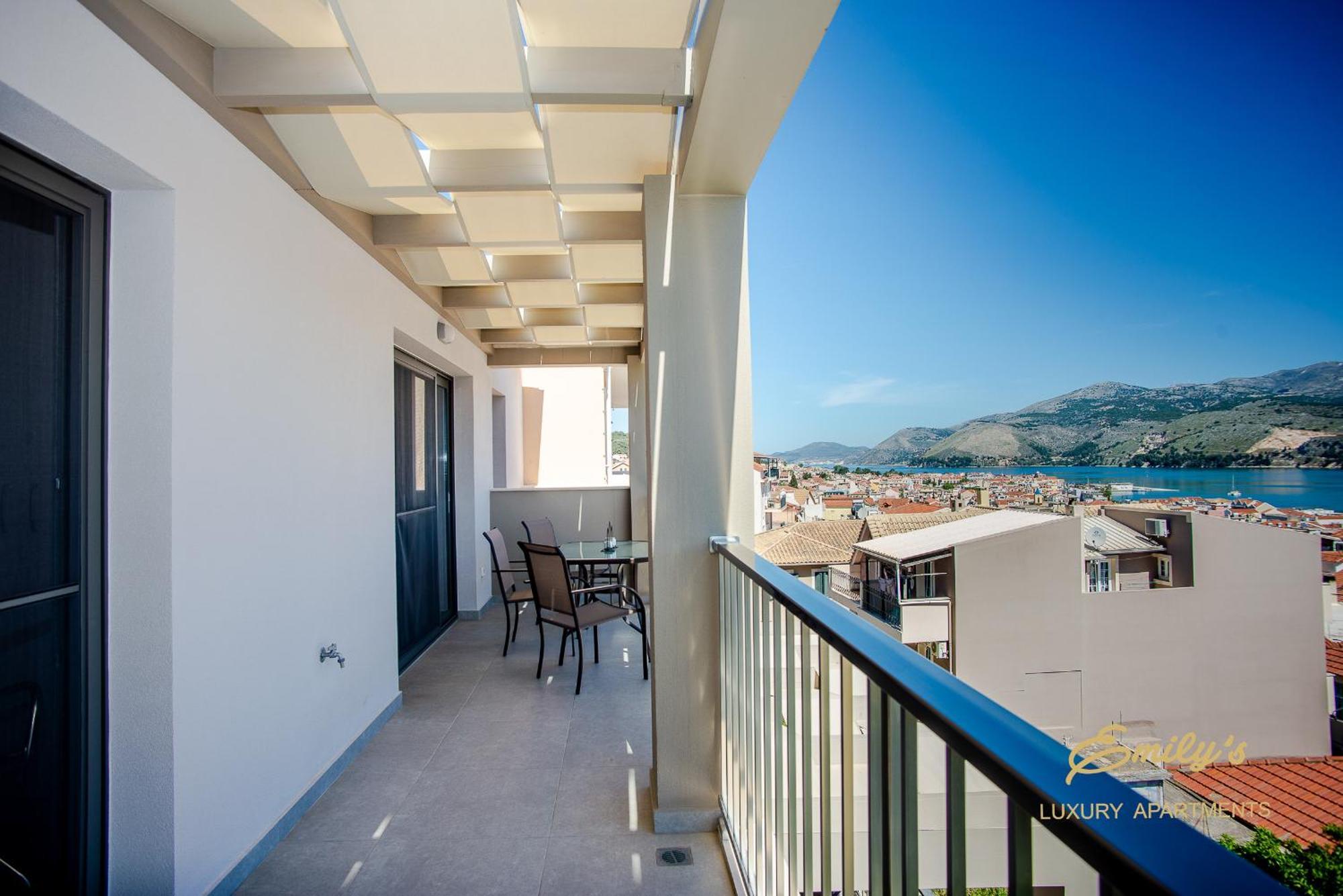 Emily'S Luxury Apartments Argostoli  Ngoại thất bức ảnh