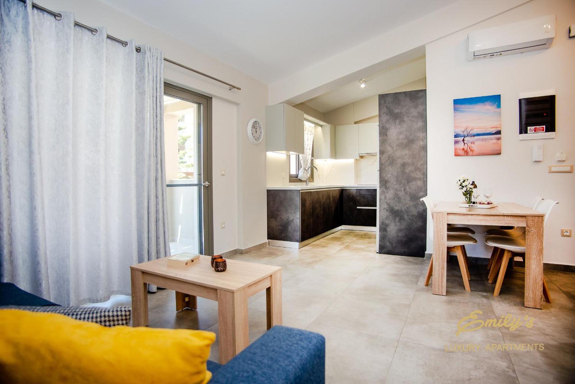 Emily'S Luxury Apartments Argostoli  Ngoại thất bức ảnh