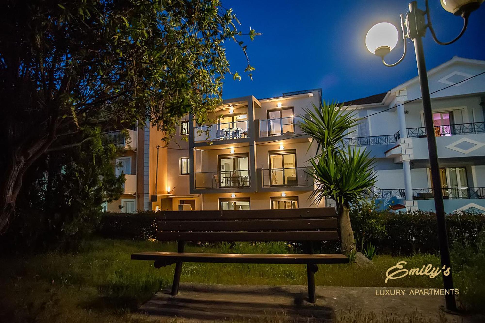Emily'S Luxury Apartments Argostoli  Ngoại thất bức ảnh
