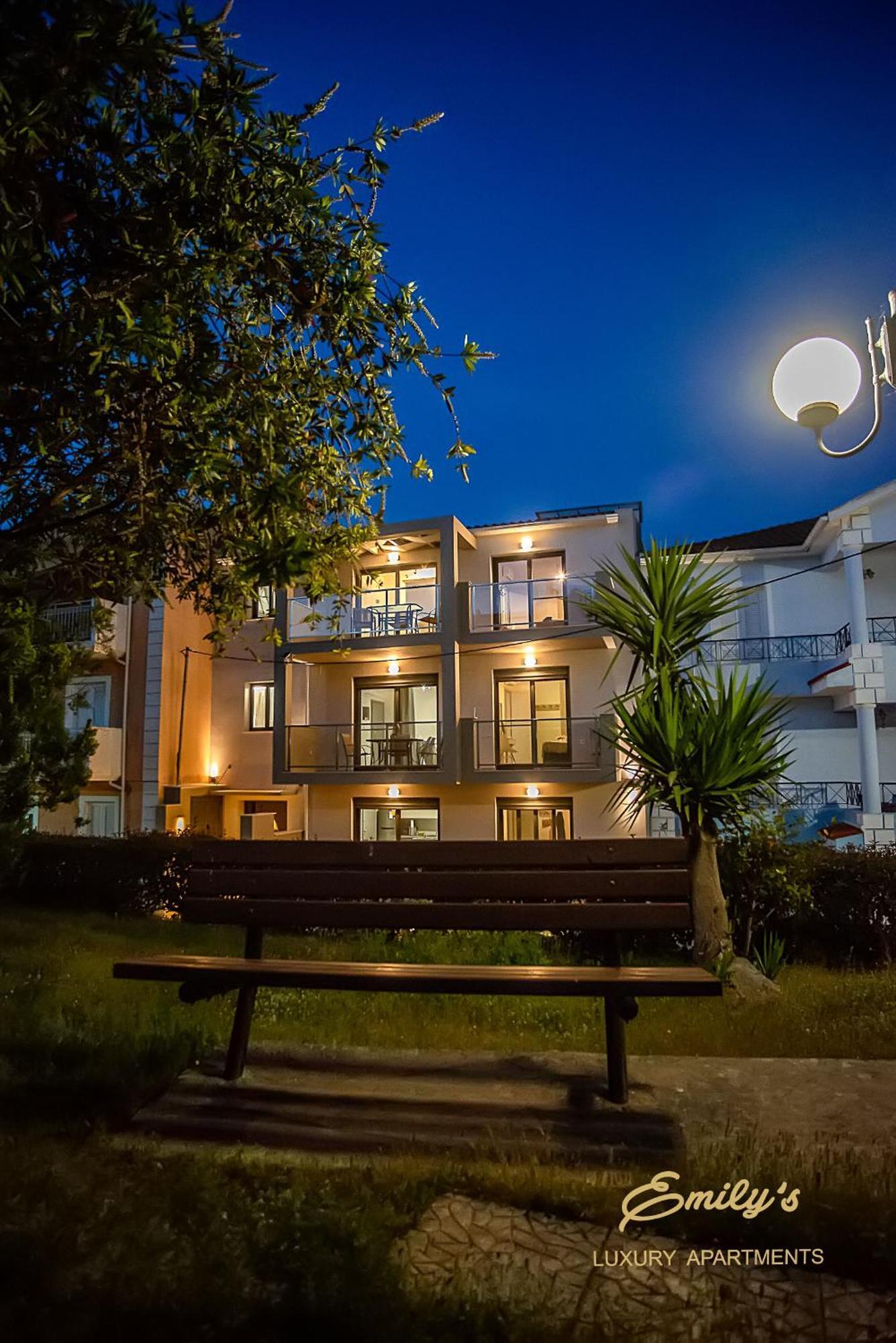 Emily'S Luxury Apartments Argostoli  Ngoại thất bức ảnh