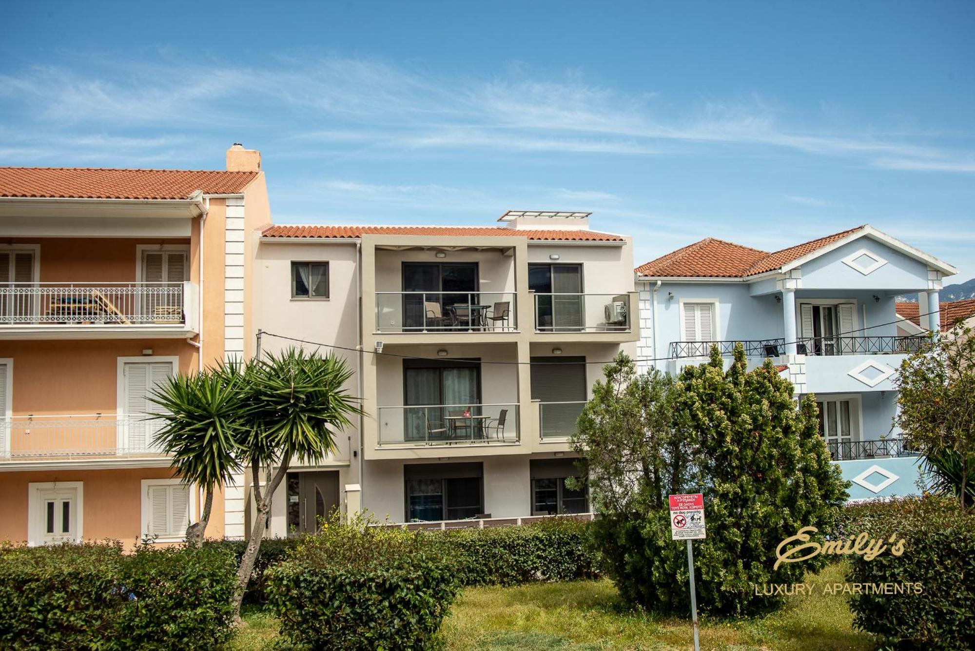 Emily'S Luxury Apartments Argostoli  Ngoại thất bức ảnh