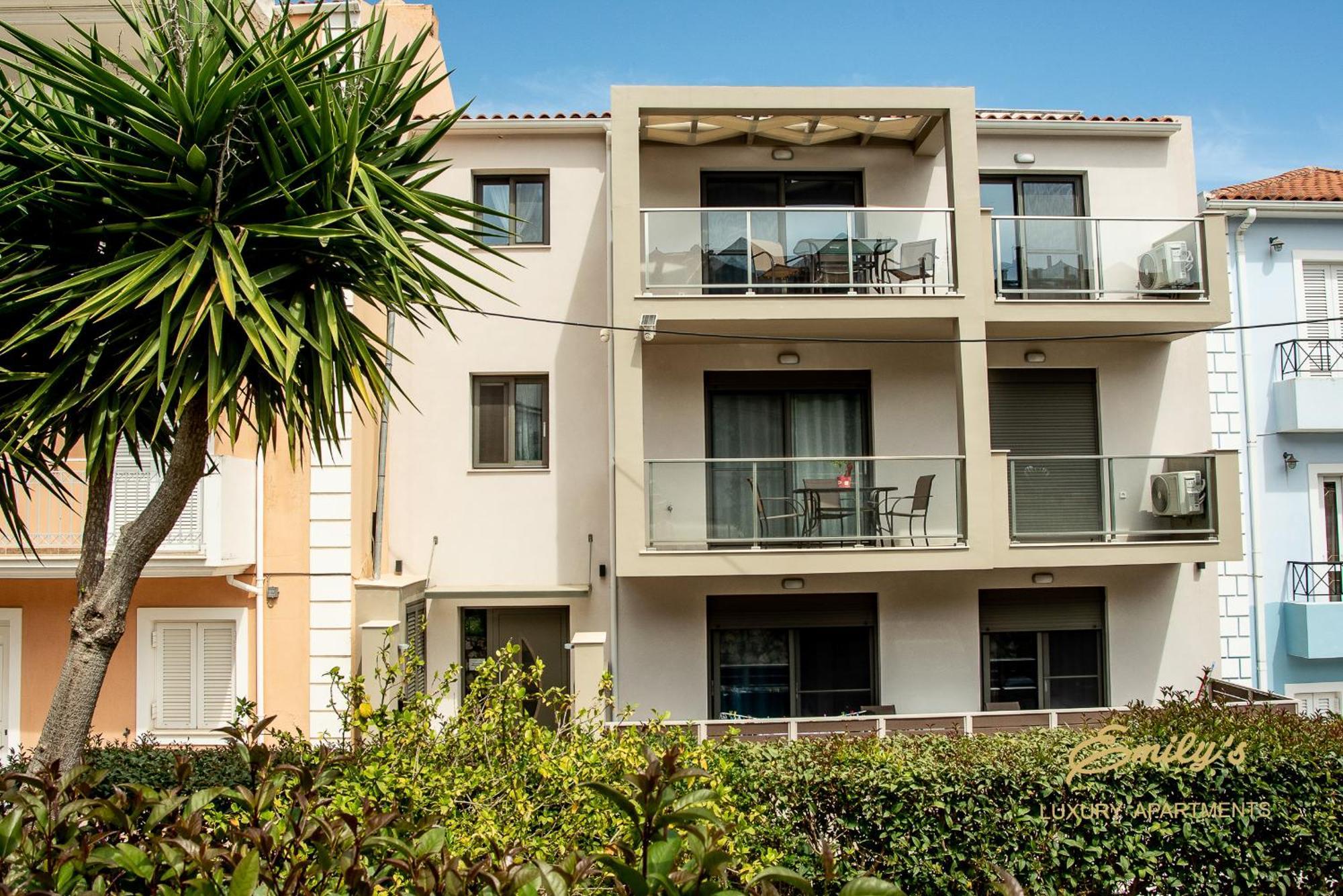 Emily'S Luxury Apartments Argostoli  Ngoại thất bức ảnh