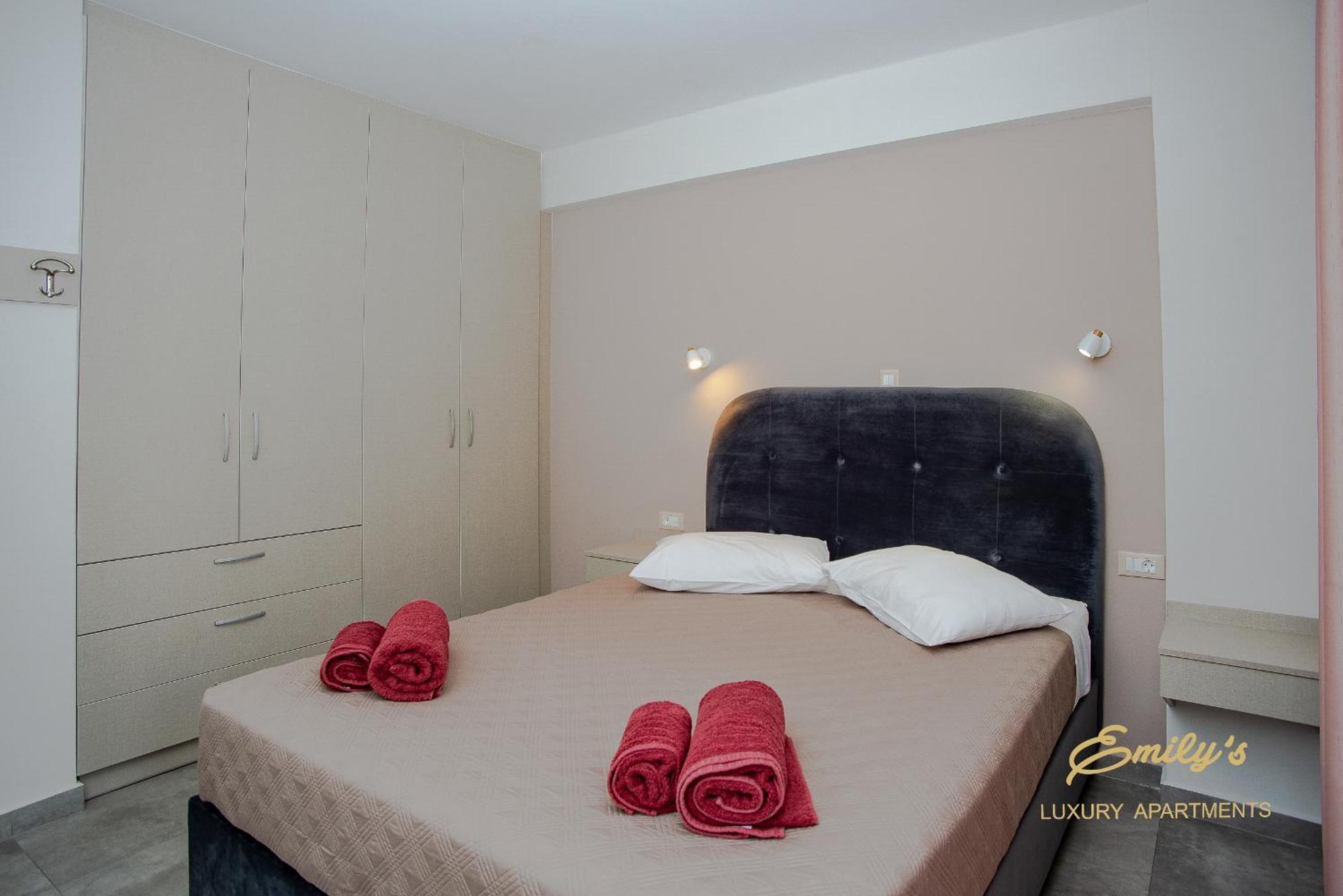 Emily'S Luxury Apartments Argostoli  Ngoại thất bức ảnh