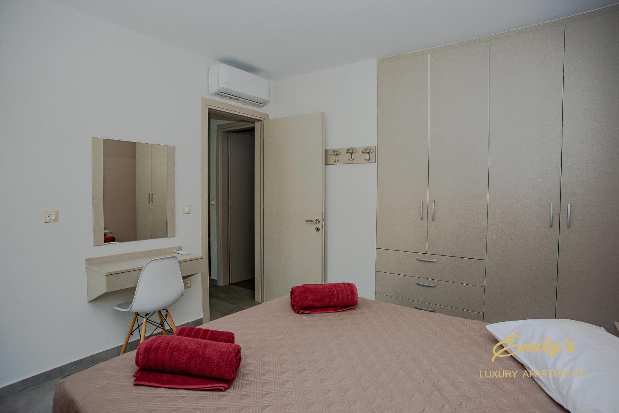 Emily'S Luxury Apartments Argostoli  Ngoại thất bức ảnh