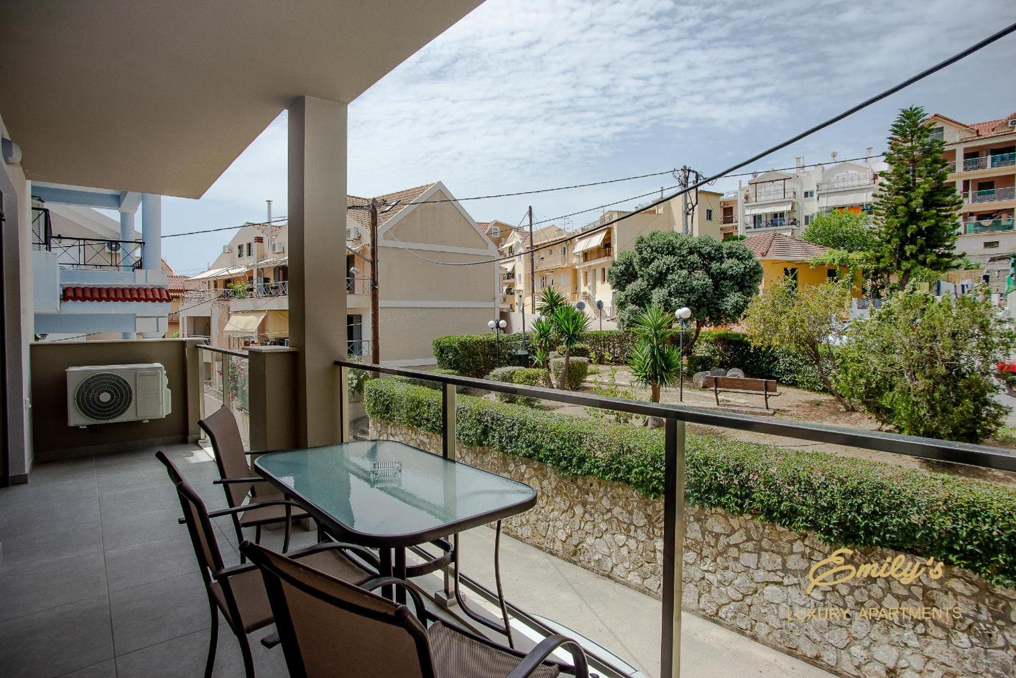 Emily'S Luxury Apartments Argostoli  Ngoại thất bức ảnh