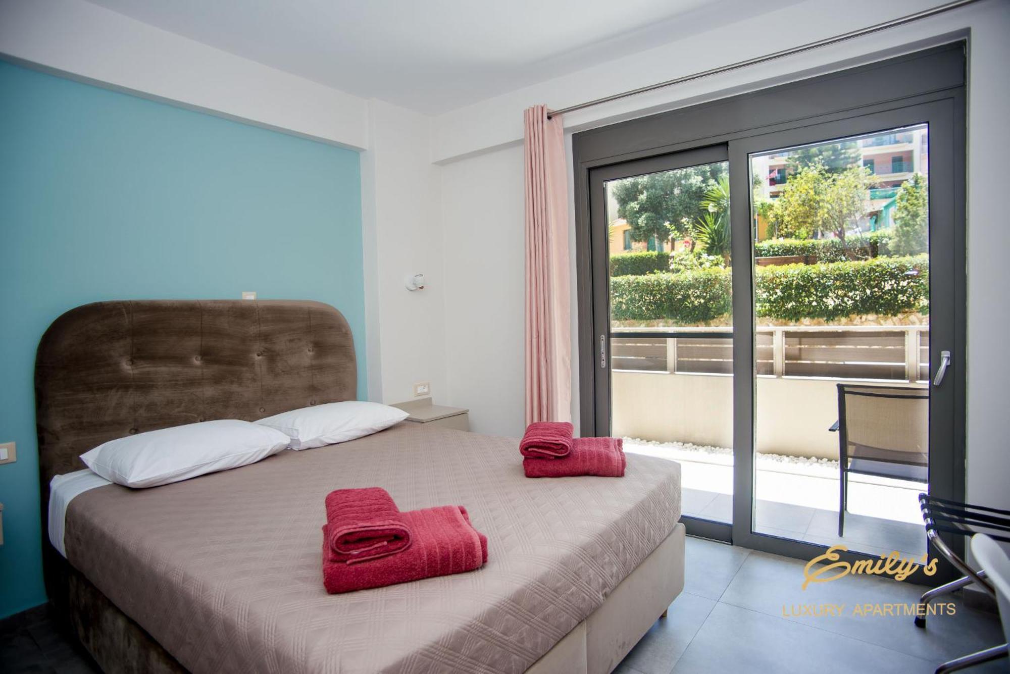 Emily'S Luxury Apartments Argostoli  Ngoại thất bức ảnh