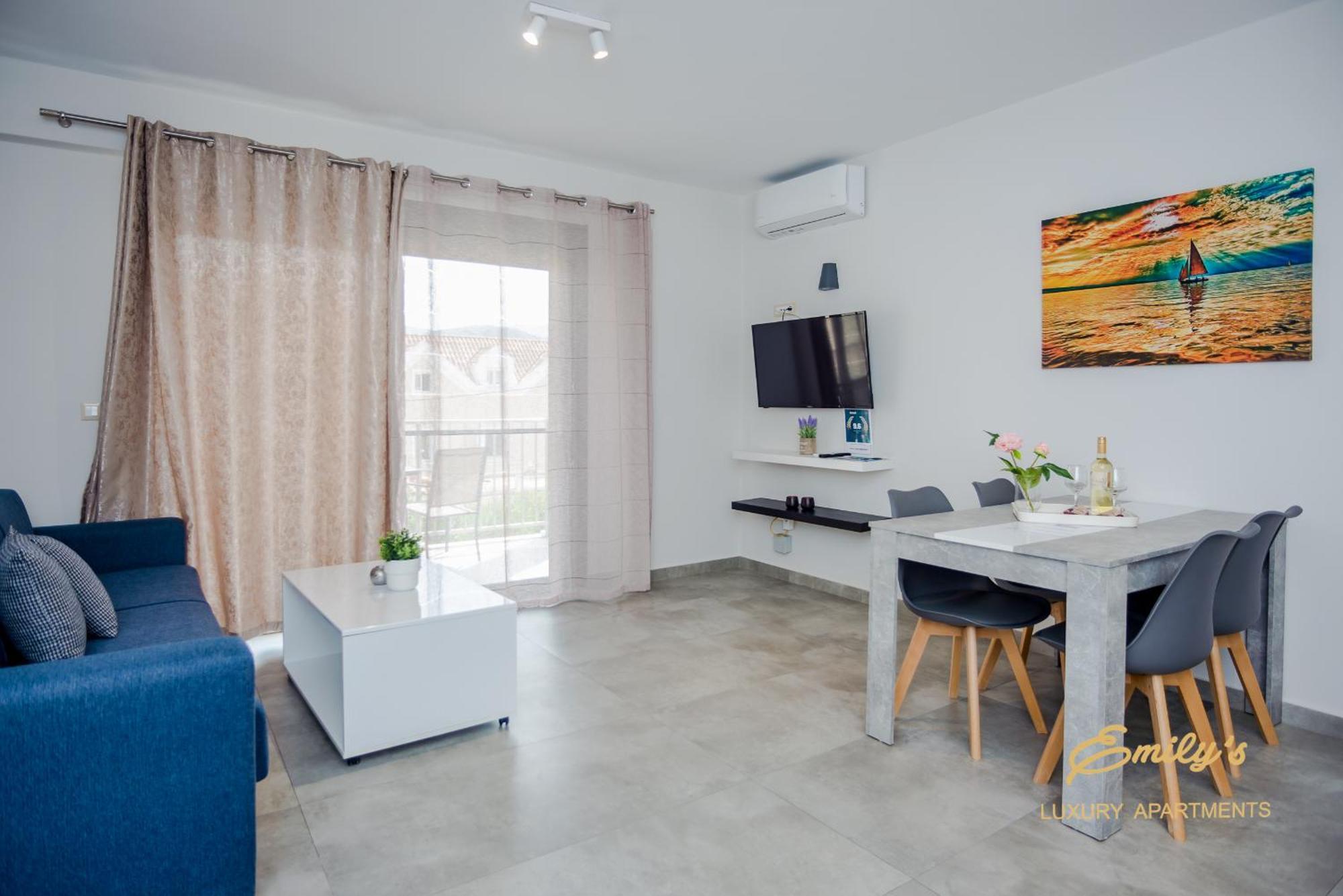 Emily'S Luxury Apartments Argostoli  Ngoại thất bức ảnh