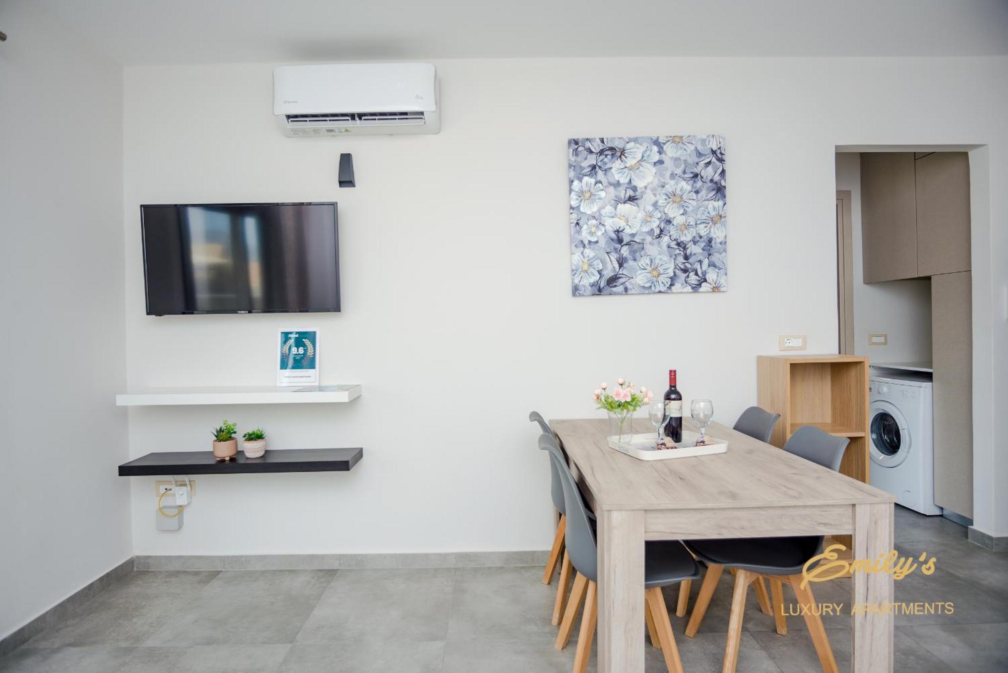 Emily'S Luxury Apartments Argostoli  Ngoại thất bức ảnh